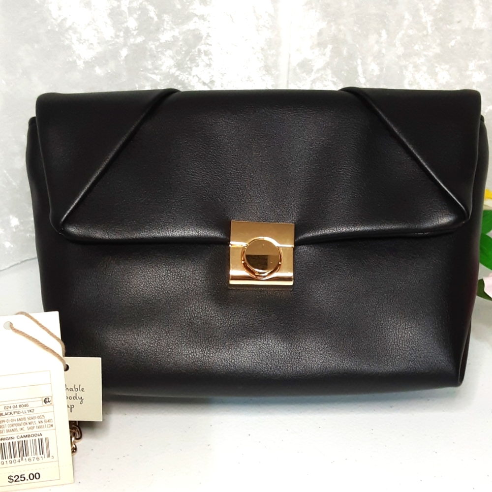 A New Day Purse N.W.T Black Gold 10" X 6"